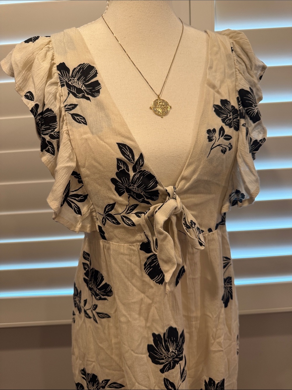 Women’s Cream Floral Tie-Front maxi dress